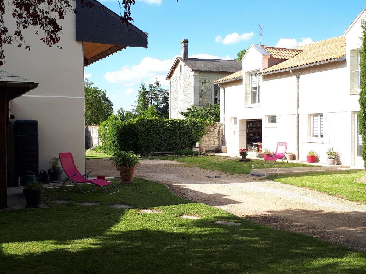 Gite Amanala Poitou Saint-Genest-d'Ambiere Εξωτερικό φωτογραφία