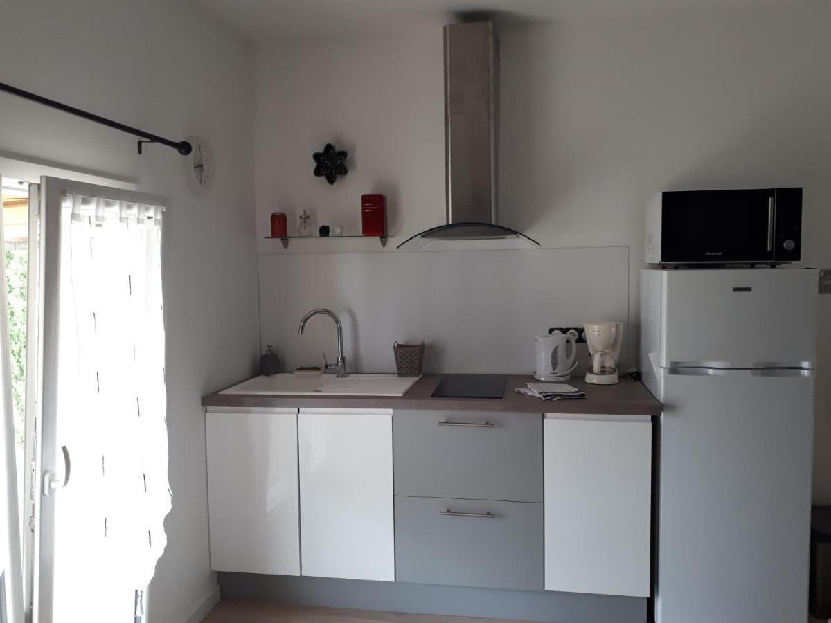 Gite Amanala Poitou Saint-Genest-d'Ambiere Εξωτερικό φωτογραφία